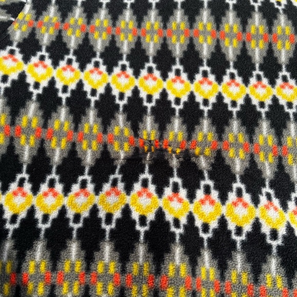 Patagonia Synchilla Size M Black Yellow Orange White - Picture 4 of 8